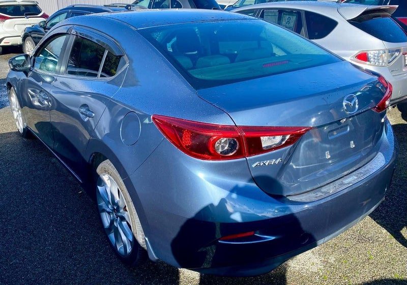 2013 Mazda Axela Skyactiv Technology, photo 2