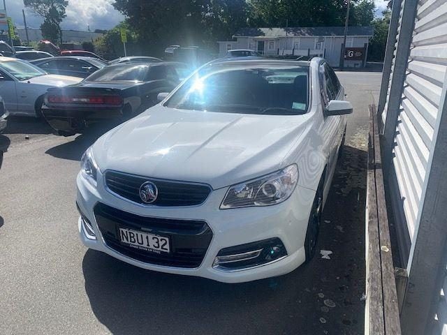 2015 Holden Commodore SS-V Redline, photo 3
