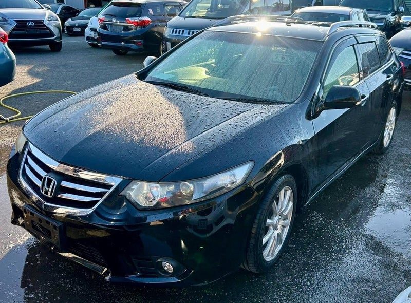 2012 Honda Accord wagon, photo 2