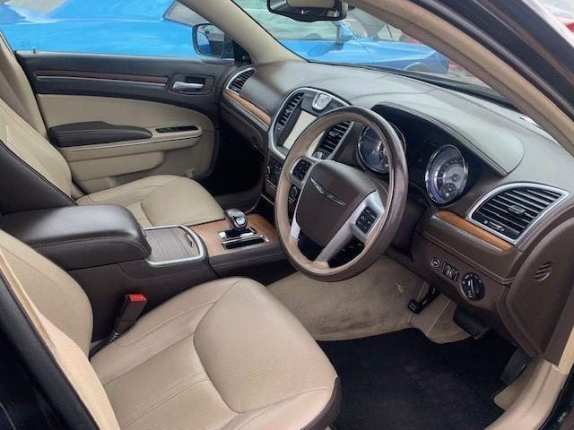 2012 Chrysler 300C 3.6, photo 3