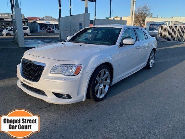 2014 Chrysler 300C SRT8, photo 3
