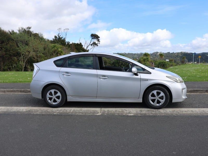 2013 Toyota Prius S, photo 3