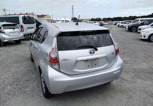 2013 Toyota Aqua 1.5L HYBRID PUSH START, photo 2