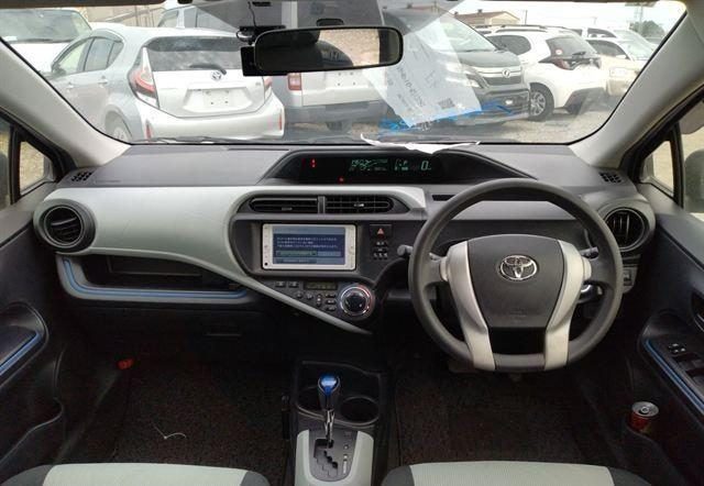2013 Toyota Aqua 1.5L HYBRID PUSH START, photo 3
