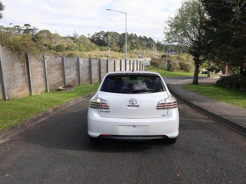 2007 Toyota Blade, photo 3