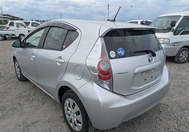 2012 Toyota Aqua 1.5L HYBRID PUSH START, photo 2