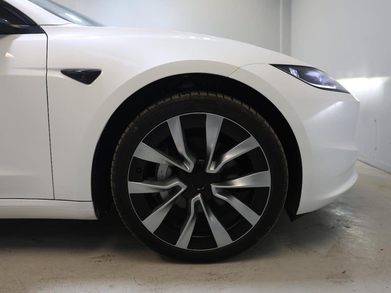 2025 Tesla Model 3, photo 2