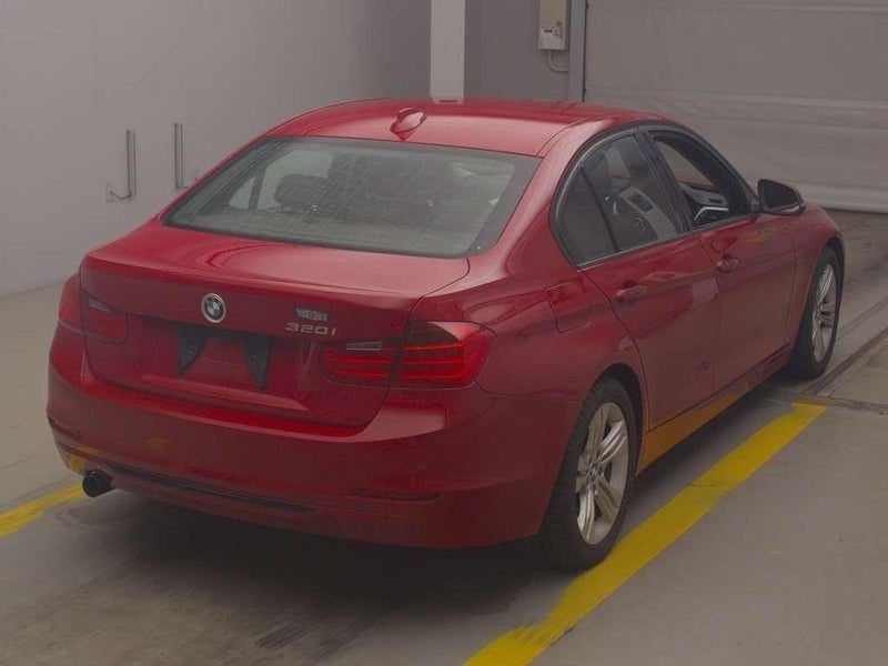 2012 BMW 320i, photo 2