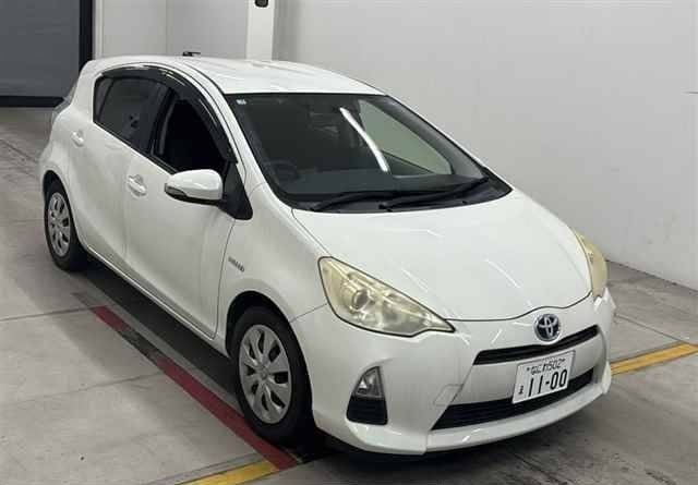 2013 Toyota Aqua 1.5L Hybrid, Eco Mode, EV Mode