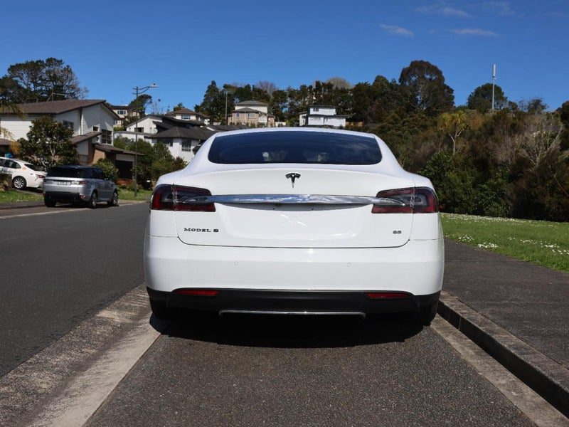 2015 Tesla Model S Autopilot, photo 2