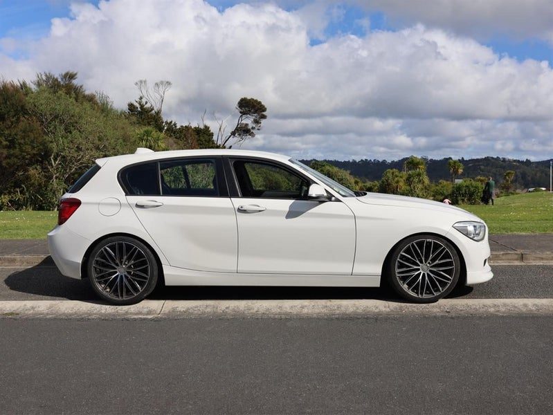 2015 BMW 116i Sports, Push Start, Sport Mags, photo 2