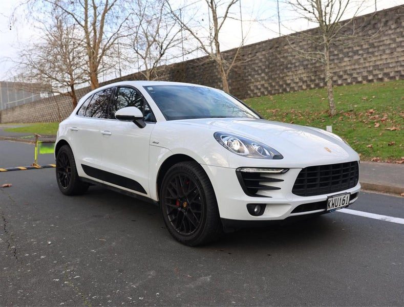 2016 Porsche Macan Turbo, main photo