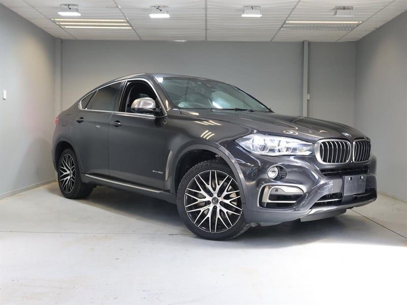 2015 BMW X6 50i, main photo