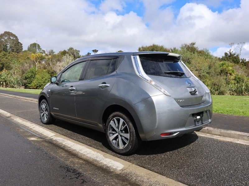 2016 Nissan Leaf 30 G, photo 2