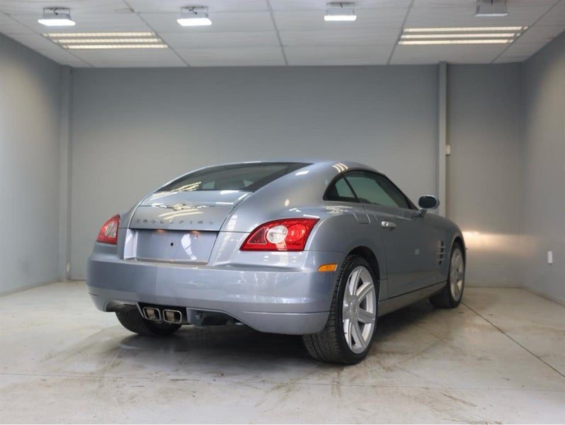 2005 Chrysler Crossfire, photo 2