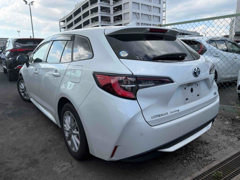 2021 Toyota Corolla S Touring Hybrid, photo 2