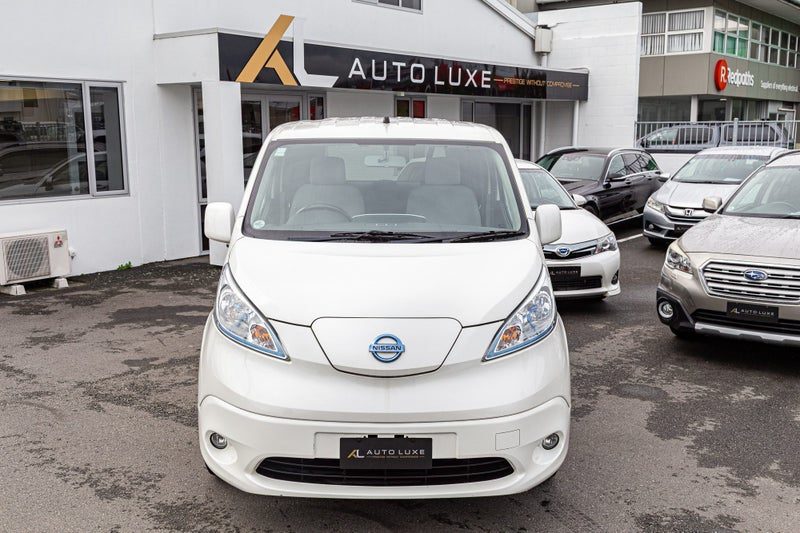 2017 Nissan ENV 200, photo 2