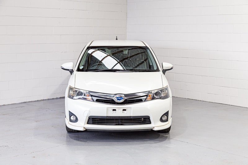 2014 Toyota Corolla Fielder, photo 3