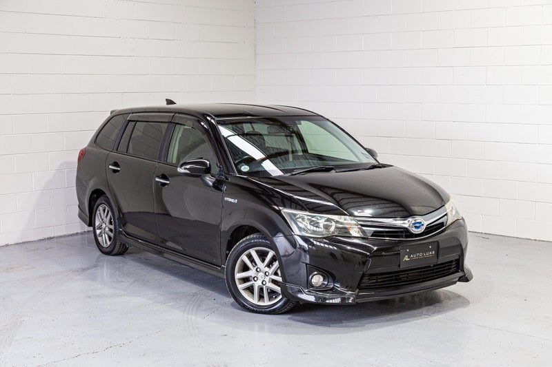 2013 Toyota Corolla Fielder WXB Hybrid