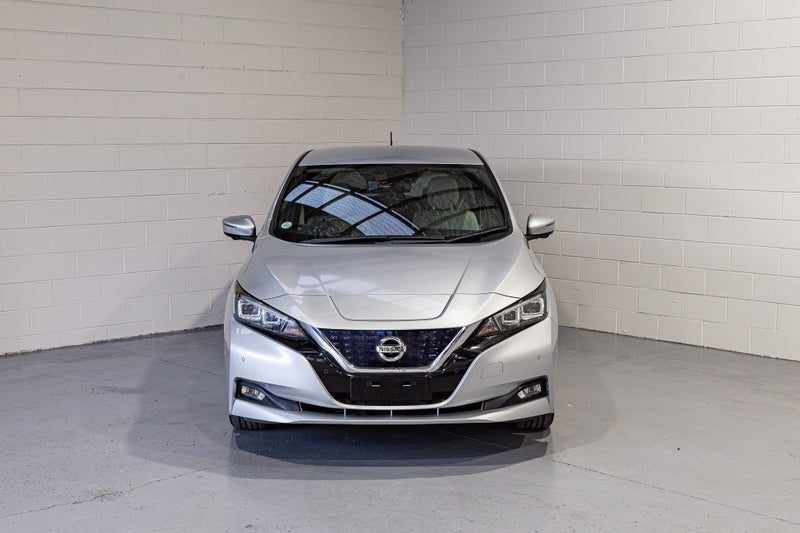2018 Nissan Leaf G, photo 3