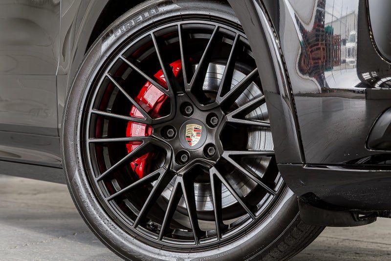 2021 Porsche Cayenne GTS V8 4.0 TURBO, photo 2