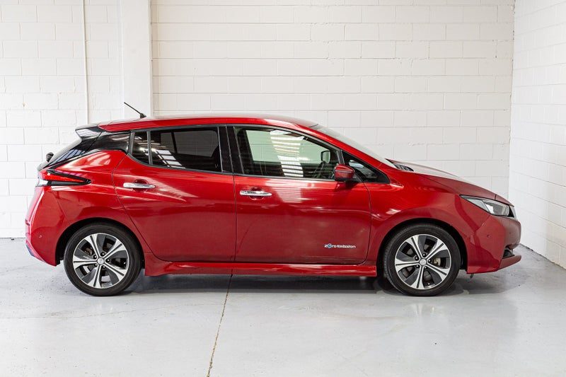 2018 Nissan Leaf G, photo 3