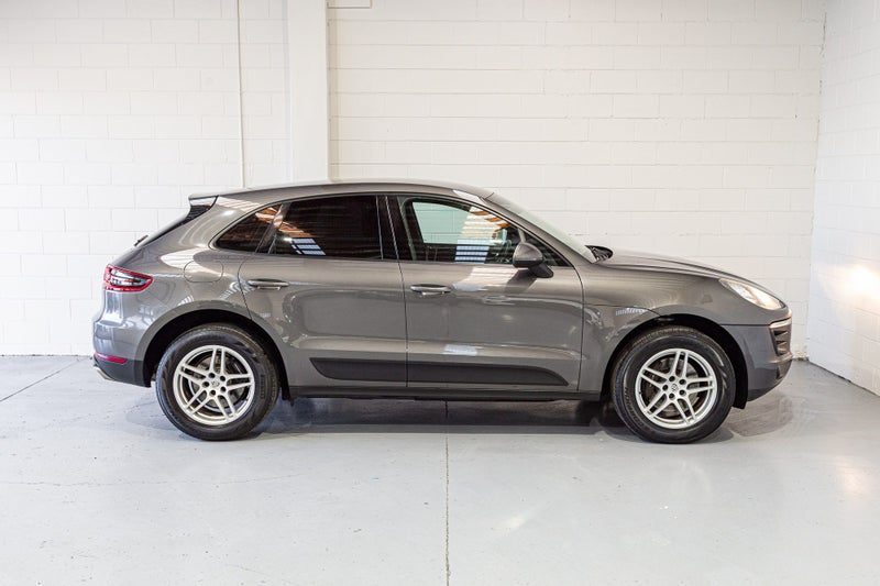 2015 Porsche Macan 2.0, photo 3
