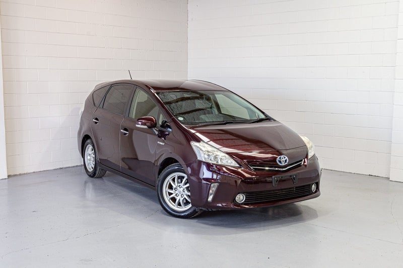 2013 Toyota Prius ALPHA G 7 seater