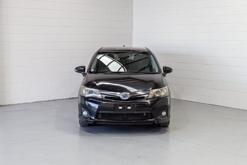 2014 Toyota Corolla Fielder, photo 3