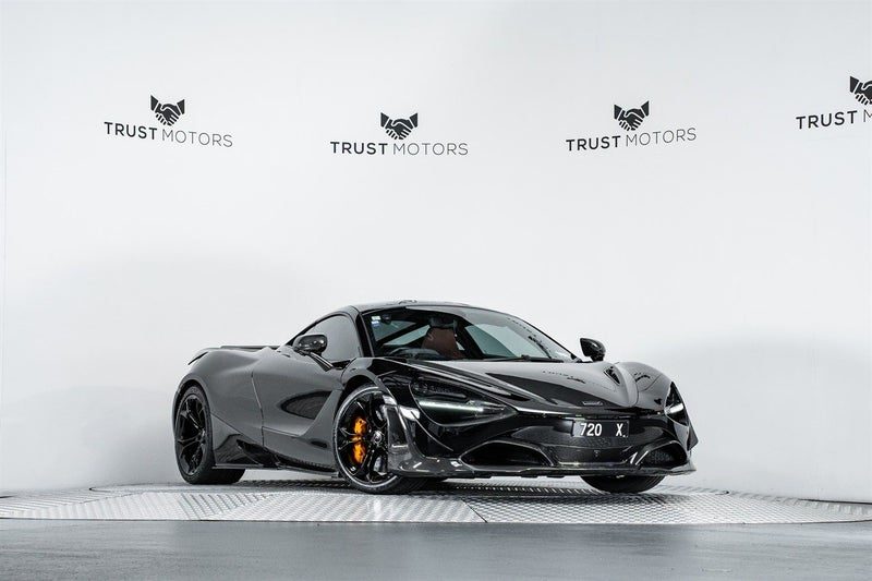 2018 McLaren 720S 4.0L Twin Turbo V8