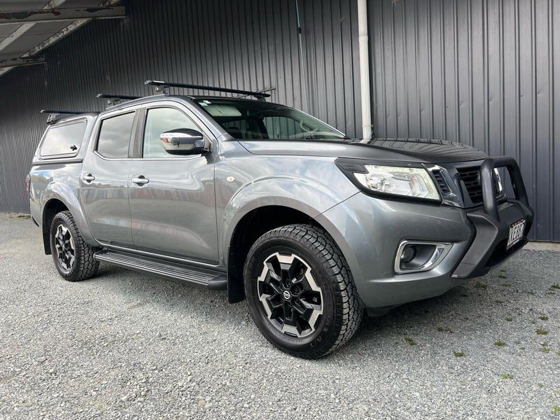 2017 Nissan Navara ST, photo 2