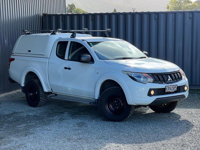 2017 Mitsubishi Triton GLX