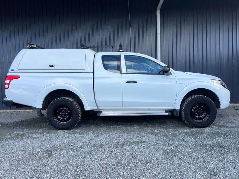 2017 Mitsubishi Triton GLX, photo 3