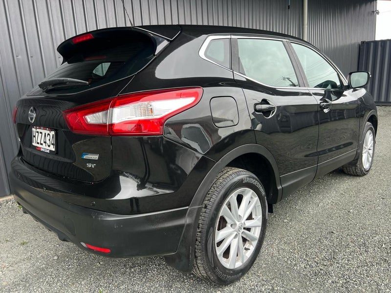 2015 Nissan Qashqai St, photo 3