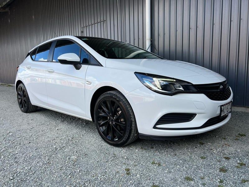 2019 Holden Astra R, photo 2