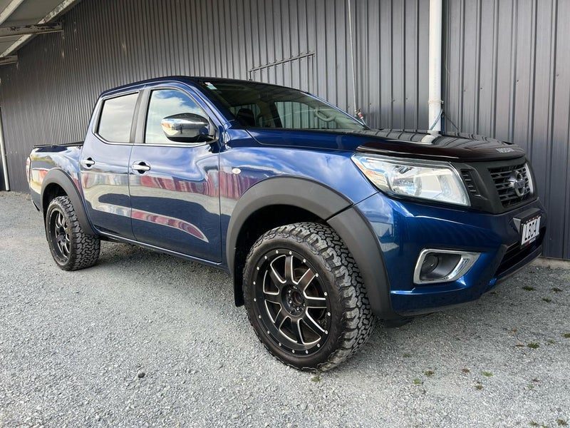 2017 Nissan Navara RX, photo 2