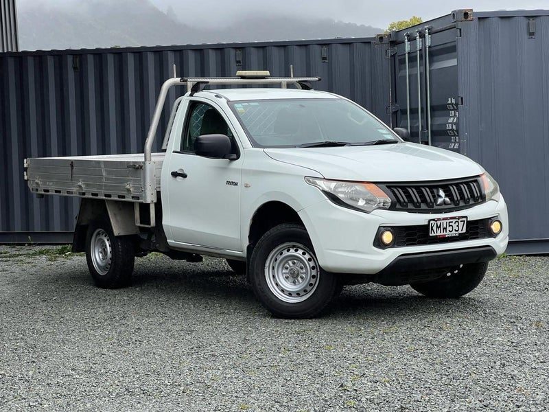 2017 Mitsubishi Triton GLX