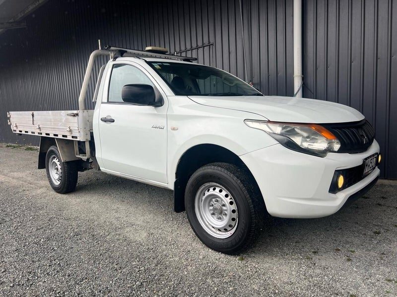 2017 Mitsubishi Triton GLX, photo 3