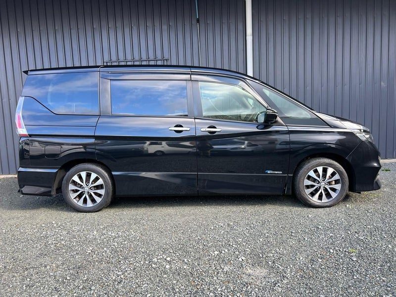 2017 Nissan Serena Highway Star, photo 3