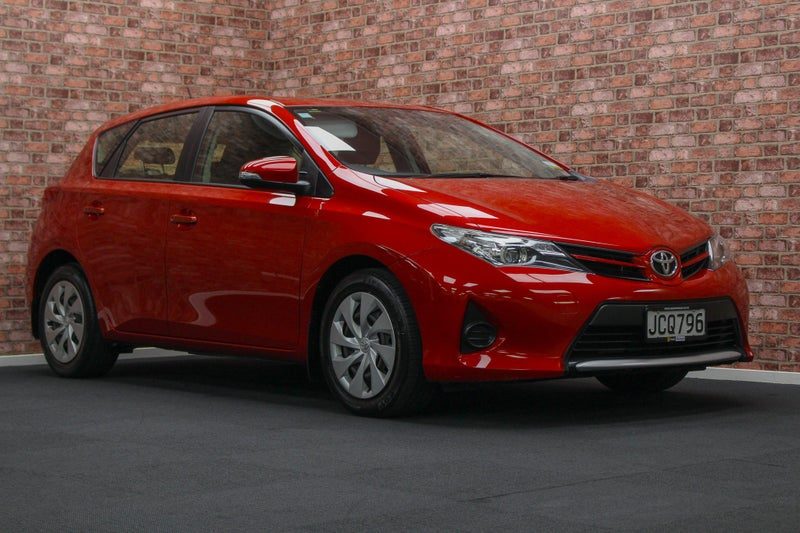2015 Toyota Corolla Gx, main photo