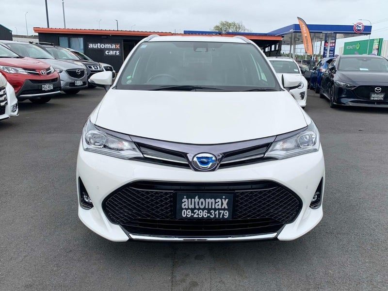 2018 Toyota Fielder HYBRIDE G W x B, photo 2