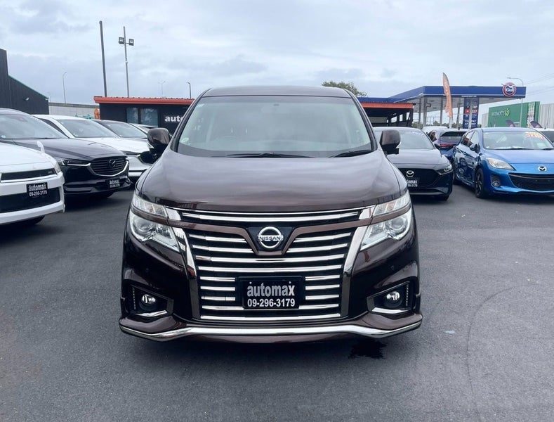 2017 Nissan Elgrand 250 HIGHWAY STAR URBAN CHROME, photo 2