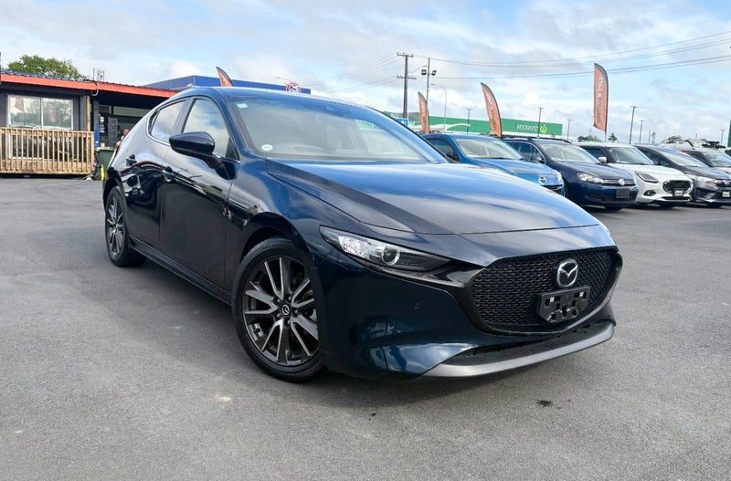 2021 Mazda 3 FASTBACK 15S, main photo