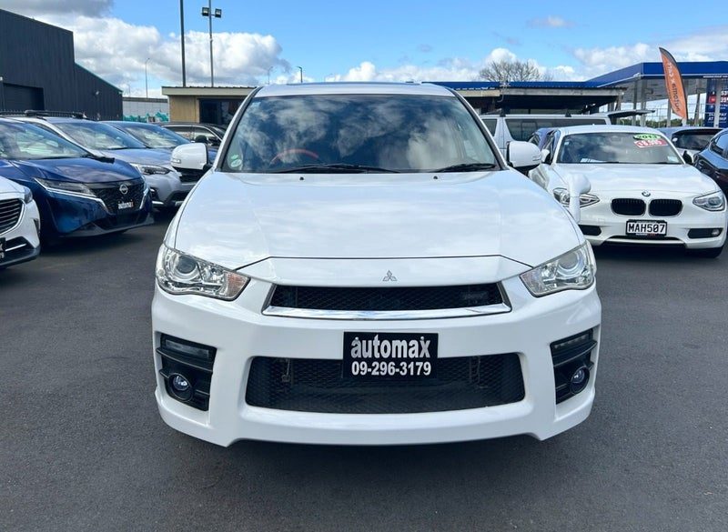 2012 Mitsubishi Outlander ROADEST 20G 7 SEATER, photo 2