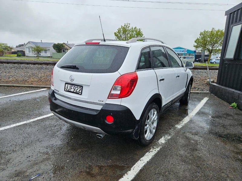 2015 Holden Captiva 5 LTZ 2.4P/6AT/SW/4D, photo 2
