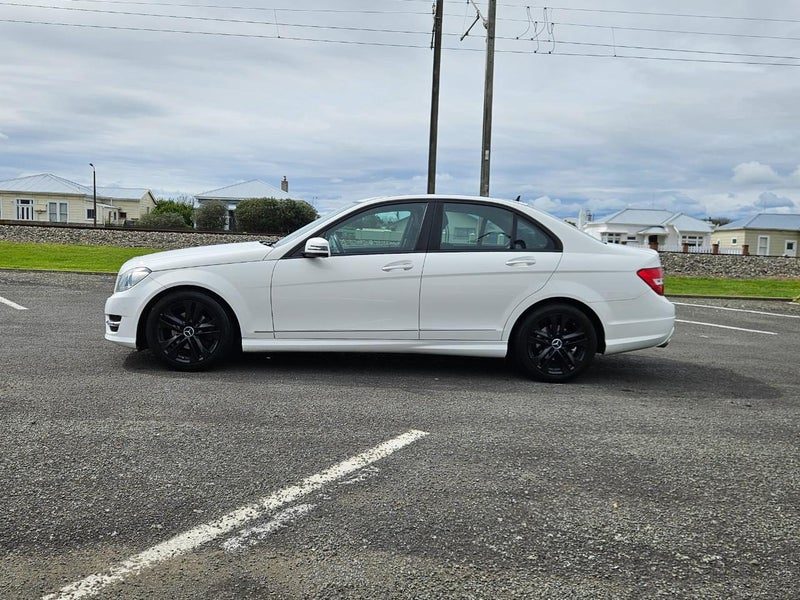 2013 Mercedes-Benz C 180, photo 3