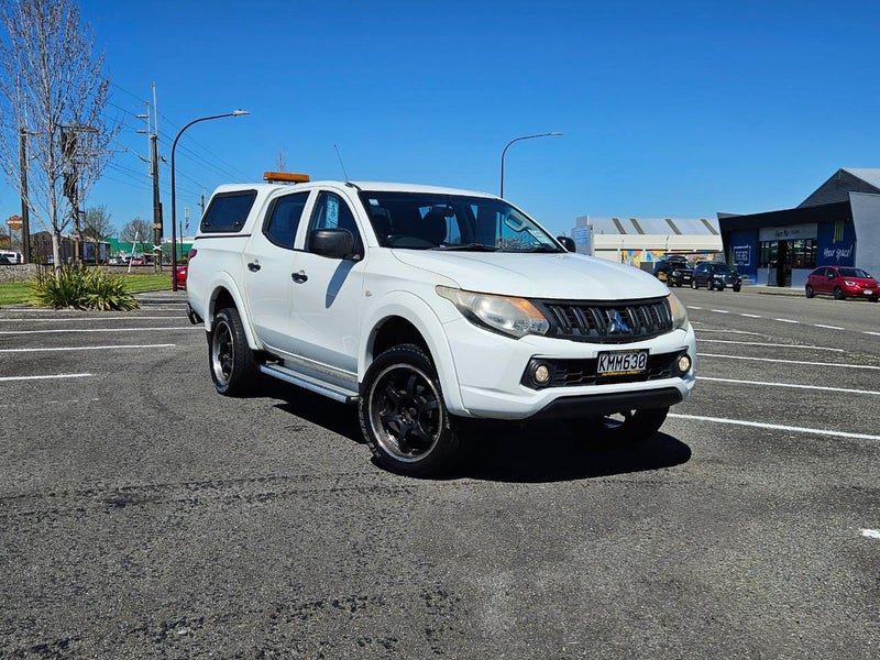 2017 Mitsubishi Triton D/CAB GLX 2.4D/4WD