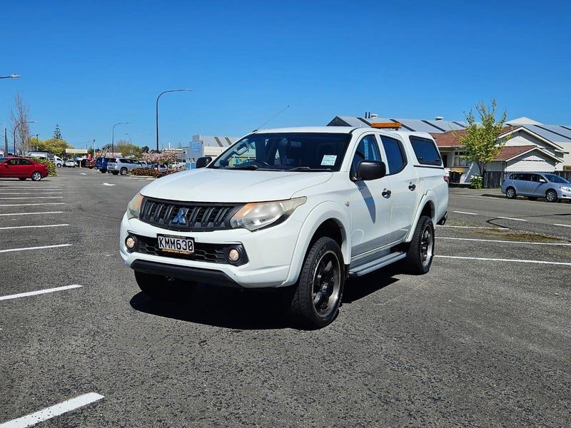2017 Mitsubishi Triton D/CAB GLX 2.4D/4WD, photo 2