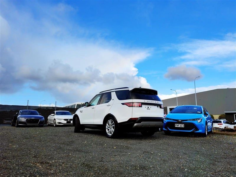 2017 Land Rover Discovery HSE AWD, photo 3