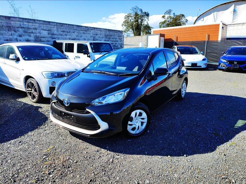 2021 Toyota Aqua G, photo 2
